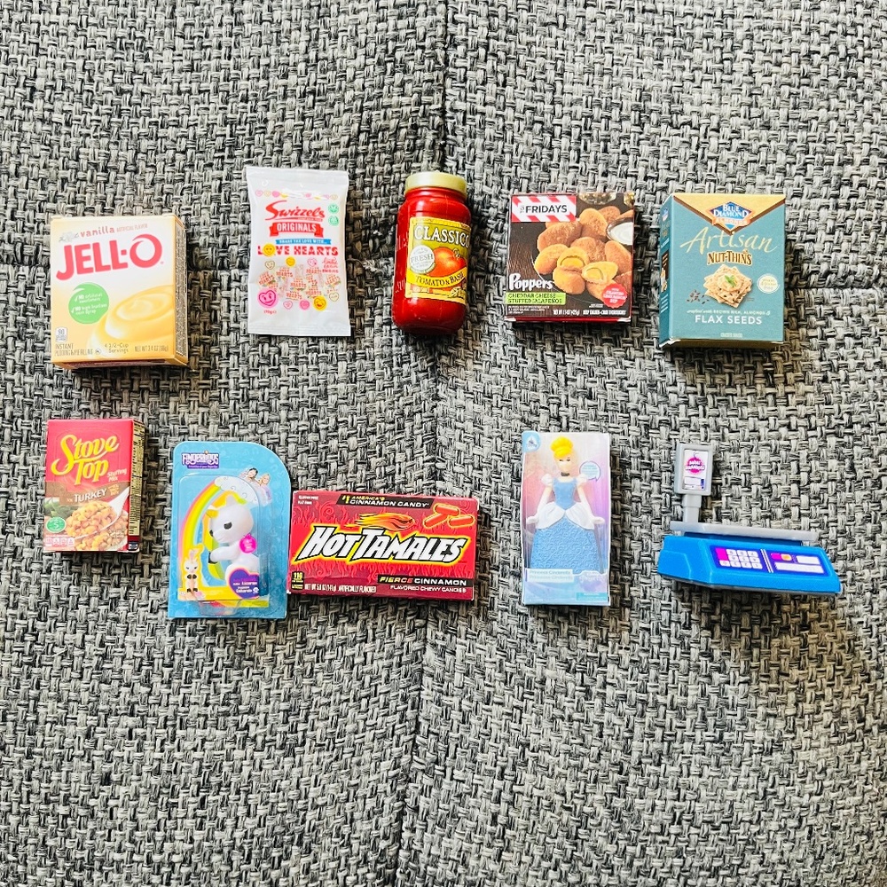 Mini Brands 10 Pieces